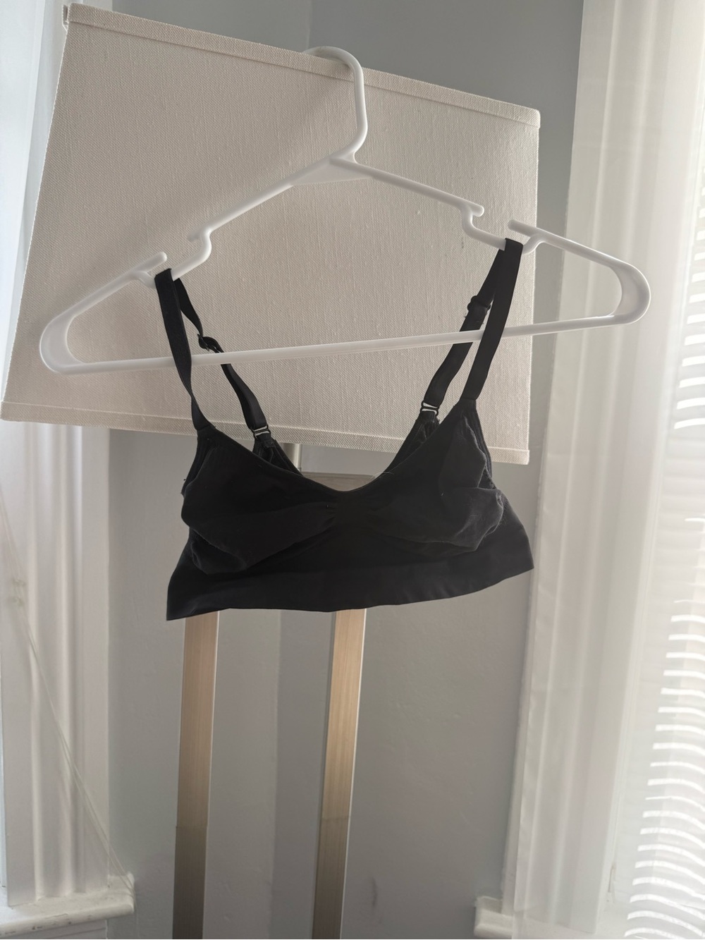 SKIMS Black Wireless Bralette — Smooth Stretch Support